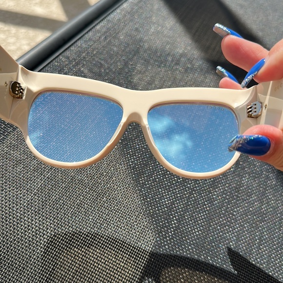 Brand new very very well made Gucci sunglasses. - Picture 4 of 11